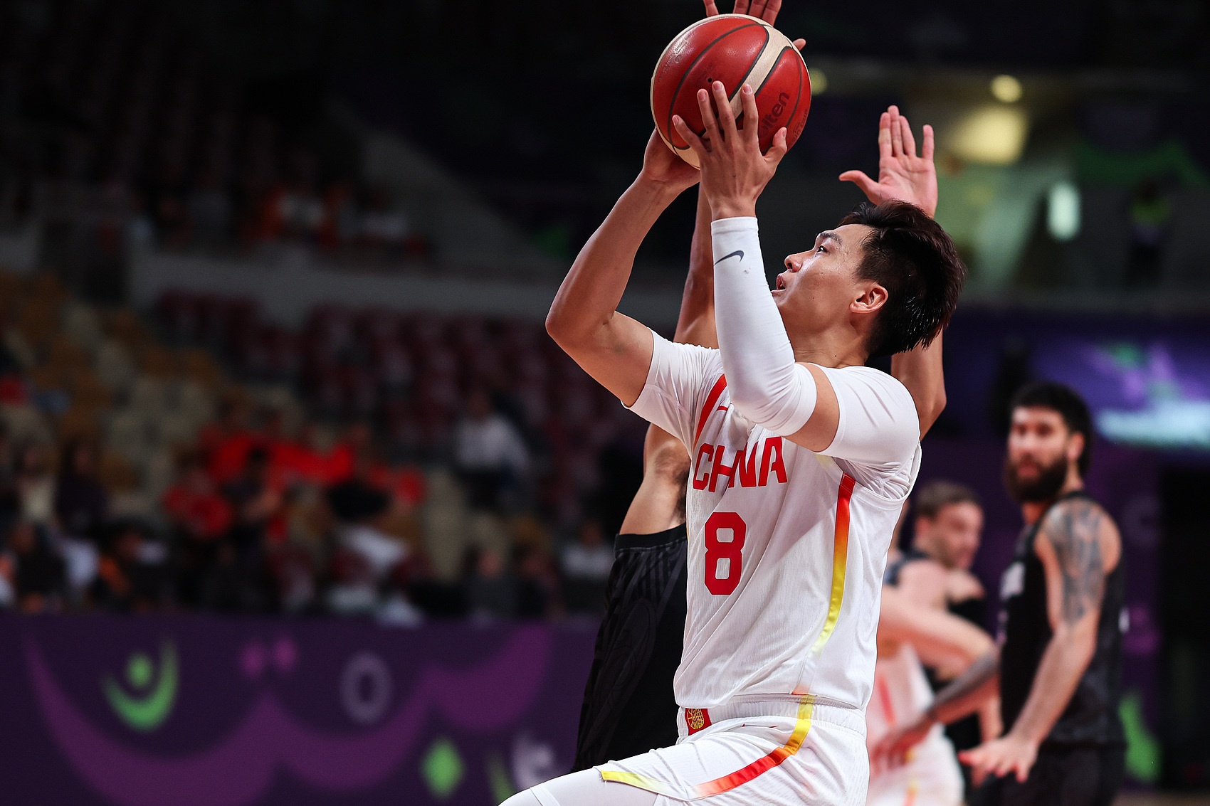 九游体育app-替补44-23!中国男篮12人轮换拉爆新西兰 我们正在拥抱着现代篮球