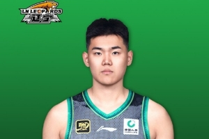 祝黄秋实21岁生日快乐!希望你能深刻反思 磨砺意志 提升自我