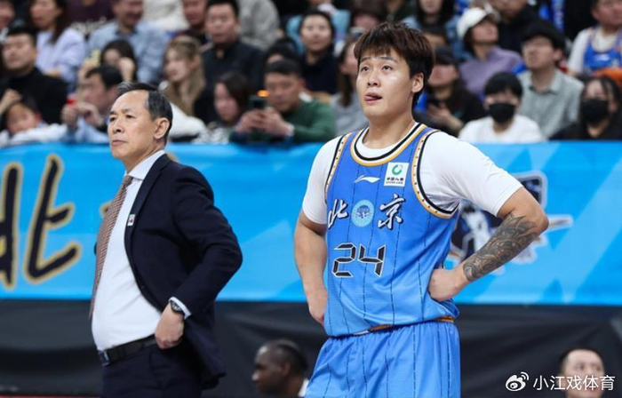 赵睿受伤缺阵,北京首钢队4战3败,许利民指导接近下课|深圳队|常规赛|曾凡博|山东男篮|广东男篮_新浪体育_新浪新闻