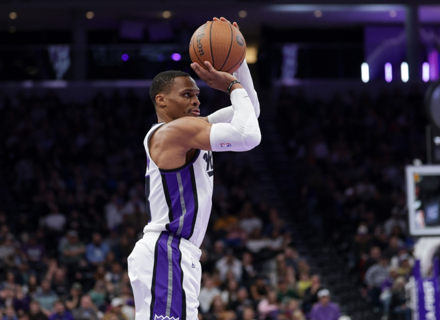 威少你太狠了,艾弗森用14年创造的生涯纪录,被你超越了