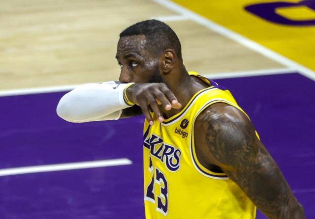 九游体育app-四天三战湖人严重透支 附加赛主场保卫战号角吹响