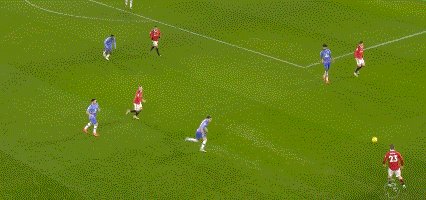 1672788107927077944.gif 九游体育app-【早报】强行制造悬念?枪手两度点球未判惹争议!