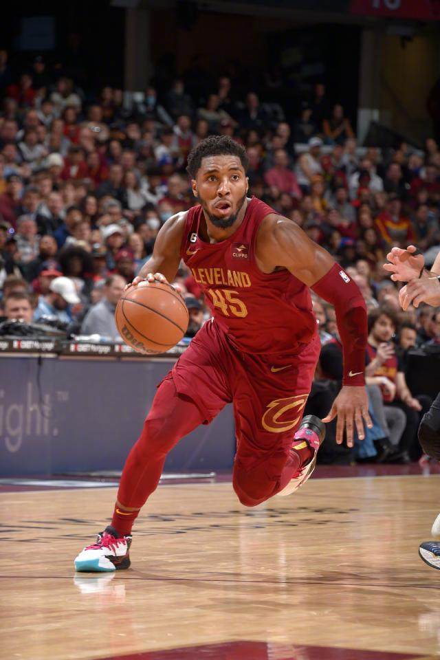 1672788214151043774.jpg 九游体育app-【早报】强行制造悬念?枪手两度点球未判惹争议!