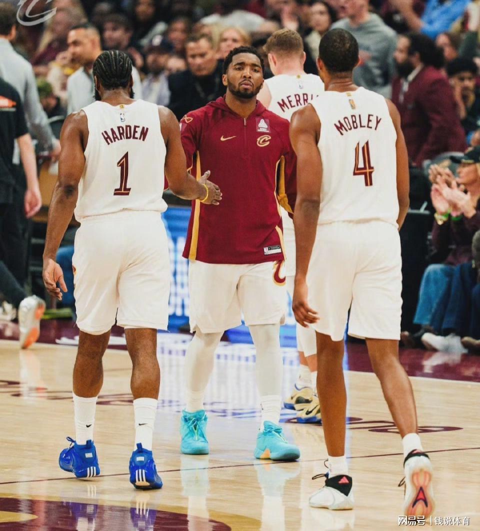 九游体育app-骑士122-116擒鹰取四连胜，赛后四大利好曝光，东决之路稳了